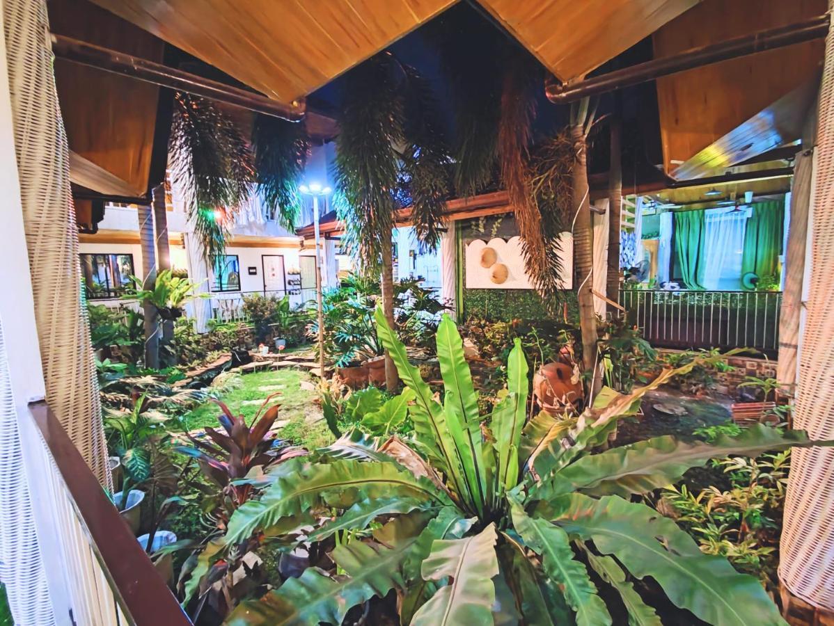 Infinite Green Pension Puerto Princesa Bagian luar foto