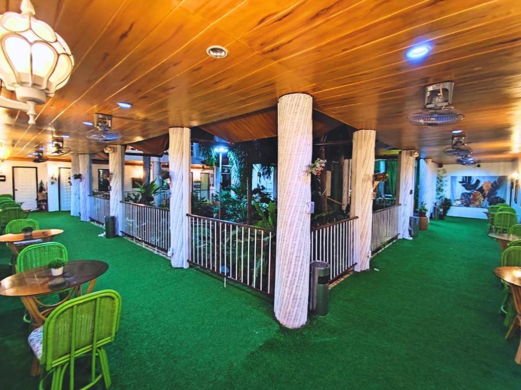 Infinite Green Pension Puerto Princesa Bagian luar foto