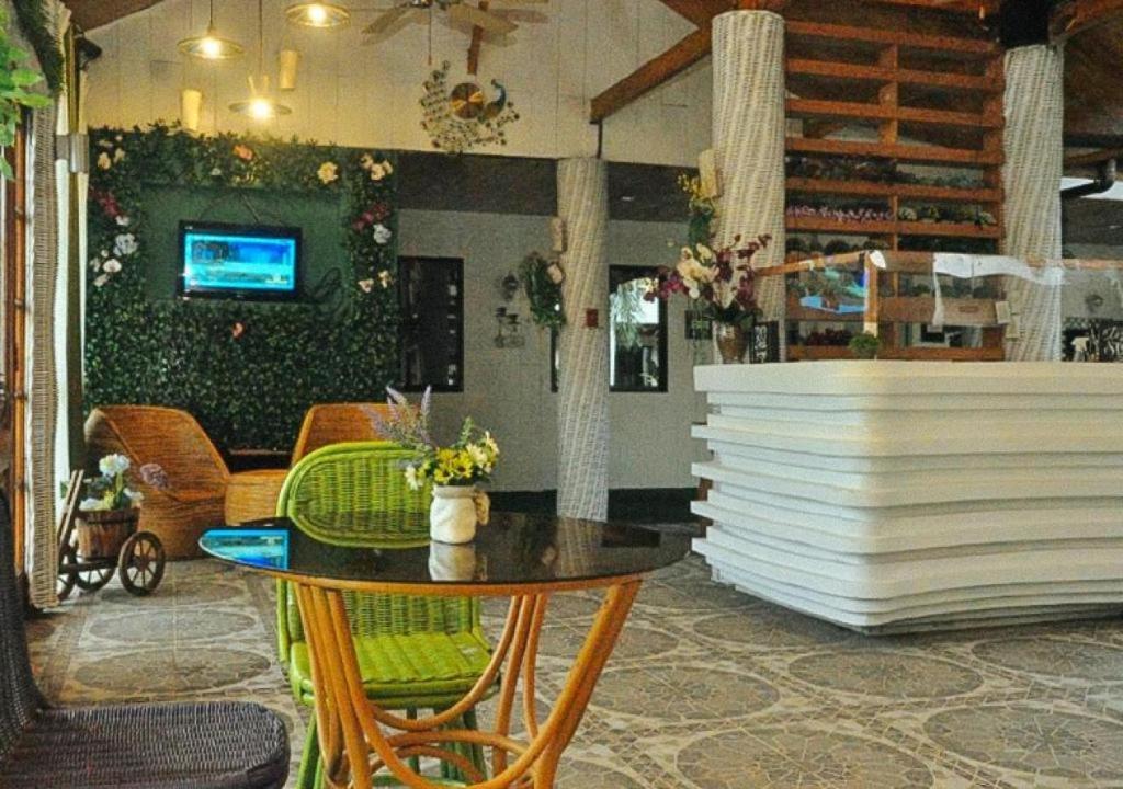 Infinite Green Pension Puerto Princesa Bagian luar foto