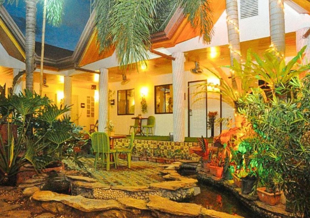 Infinite Green Pension Puerto Princesa Bagian luar foto